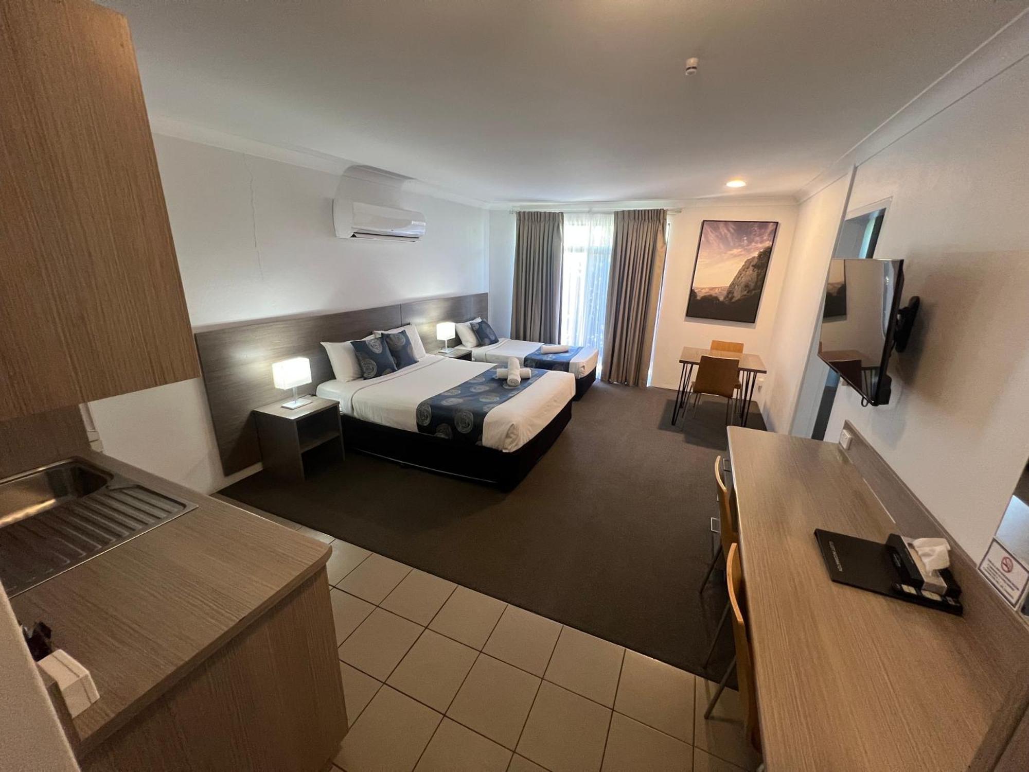 Adelong Motel Narrabri Ngoại thất bức ảnh