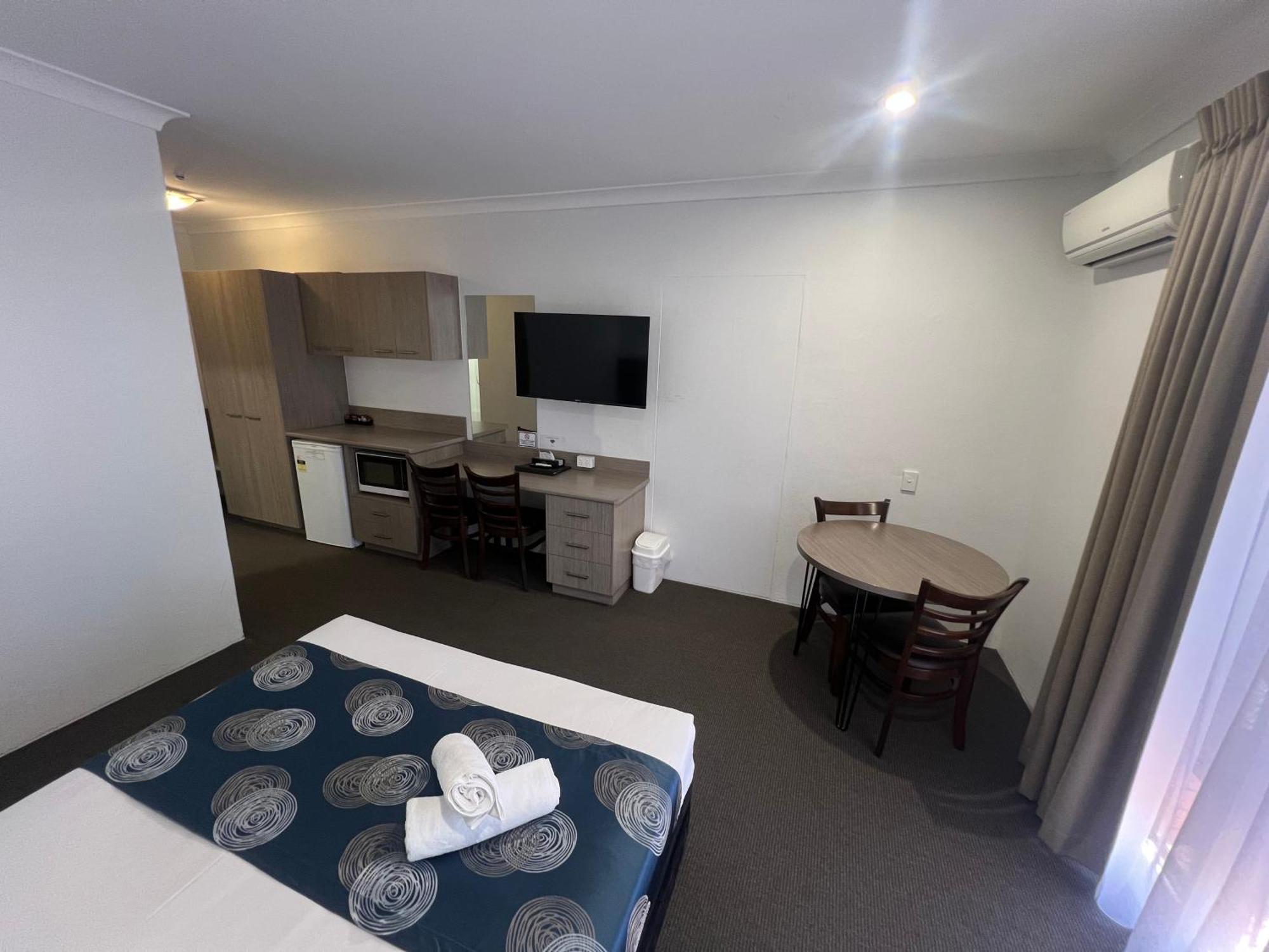 Adelong Motel Narrabri Ngoại thất bức ảnh